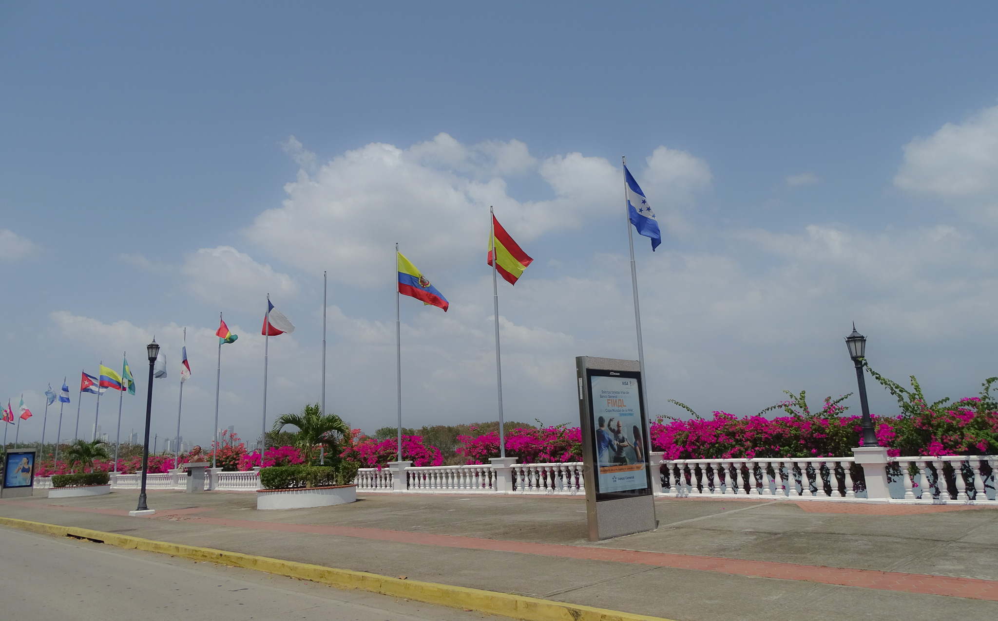 Amador Causeway: Perico Island