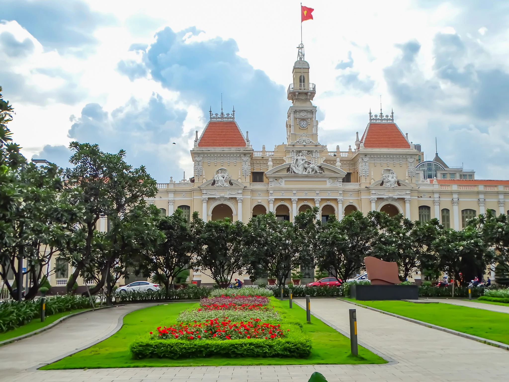 10 Things To Do In Saigon